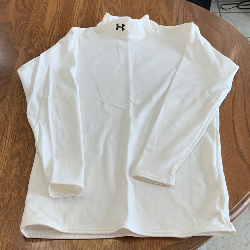 Under Armour Insulated White Top